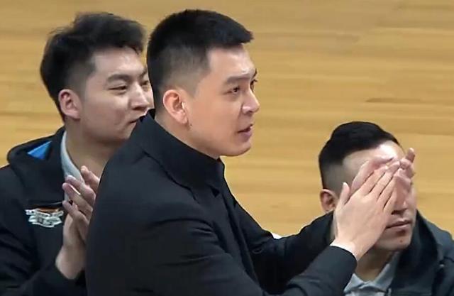 国际足联世俱杯-辽宁男篮在比赛中取得胜利，积极态度备受称赞